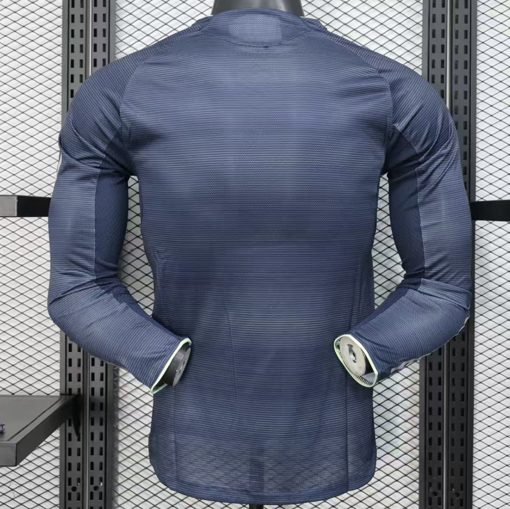25/26 Maillot Real Madrid Extérieur player Manches Longues