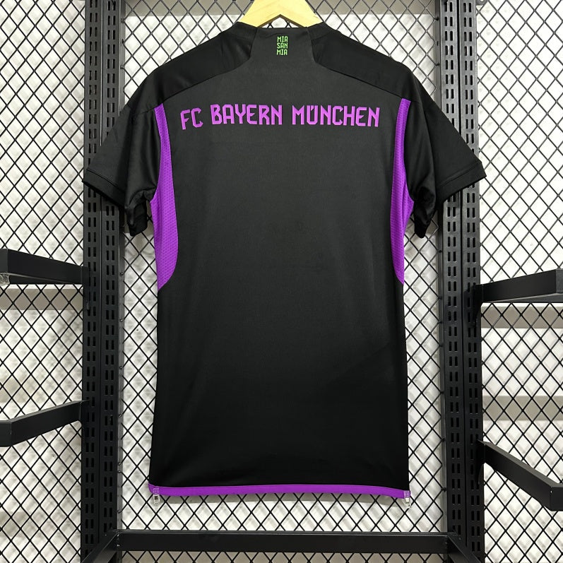 Bayern Munich maillot Extérieur version 2023 2024