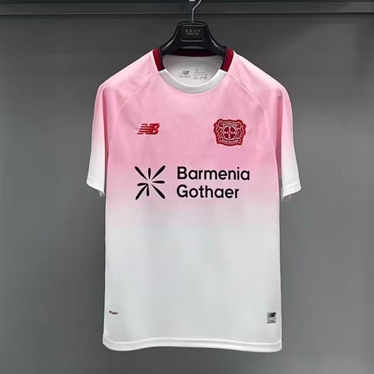 Maillot 25/26 Bayer Leverkusen  Spécial rose